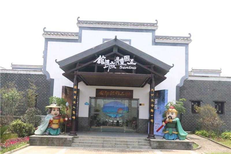 景區(qū)標(biāo)識(shí)設(shè)計(jì)中，內(nèi)部結(jié)構(gòu)布局應(yīng)該怎么做？